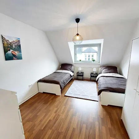 Cozy Apartment With Garden In Gelsenkirchen Exterior photo