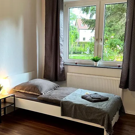 Cozy Apartment With Garden In Gelsenkirchen Exterior photo